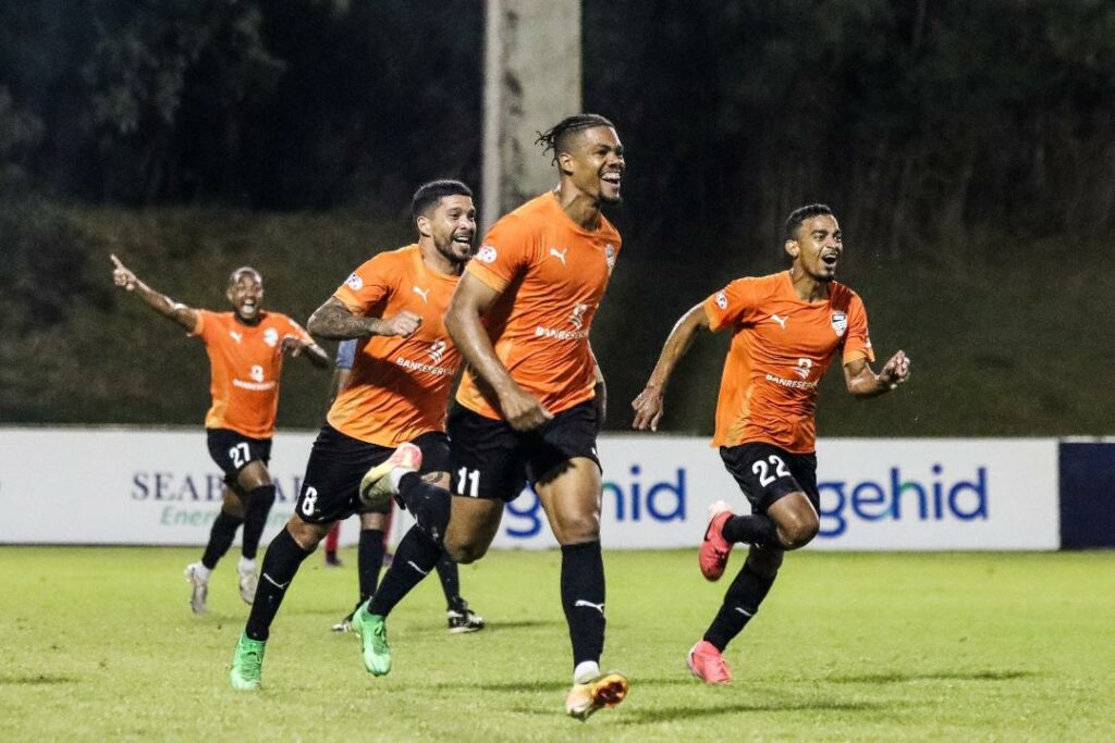 Cibao FC triunfó en el último suspiro ante San Cristóbal LDF
