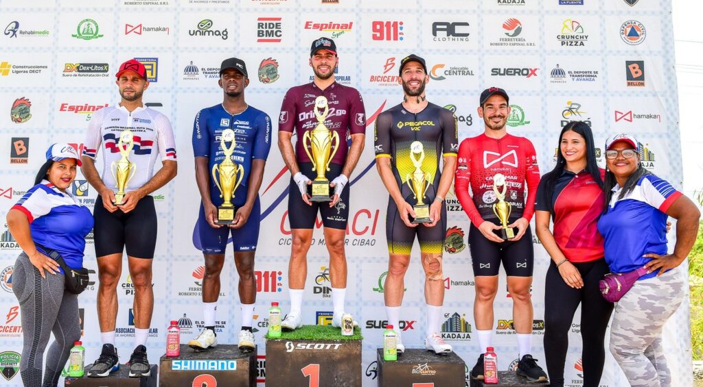 Adames y Contreras ganan en V Ciclismo Master del Cibao