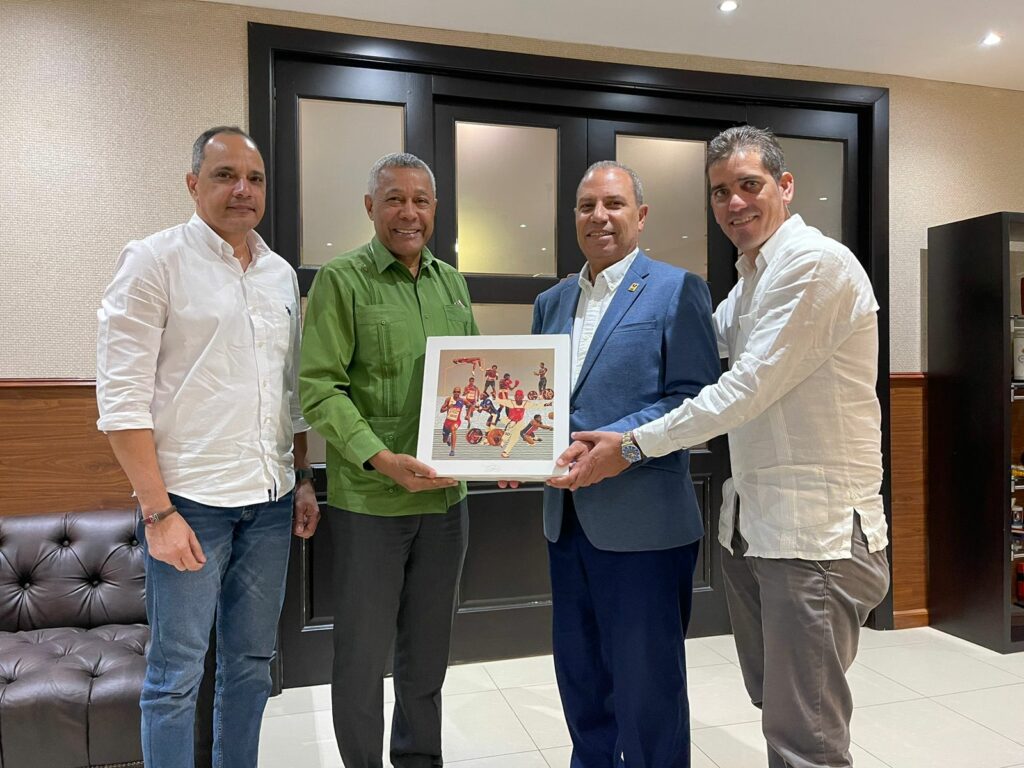 Presidente del COD recibe visita el embajador de Cuba