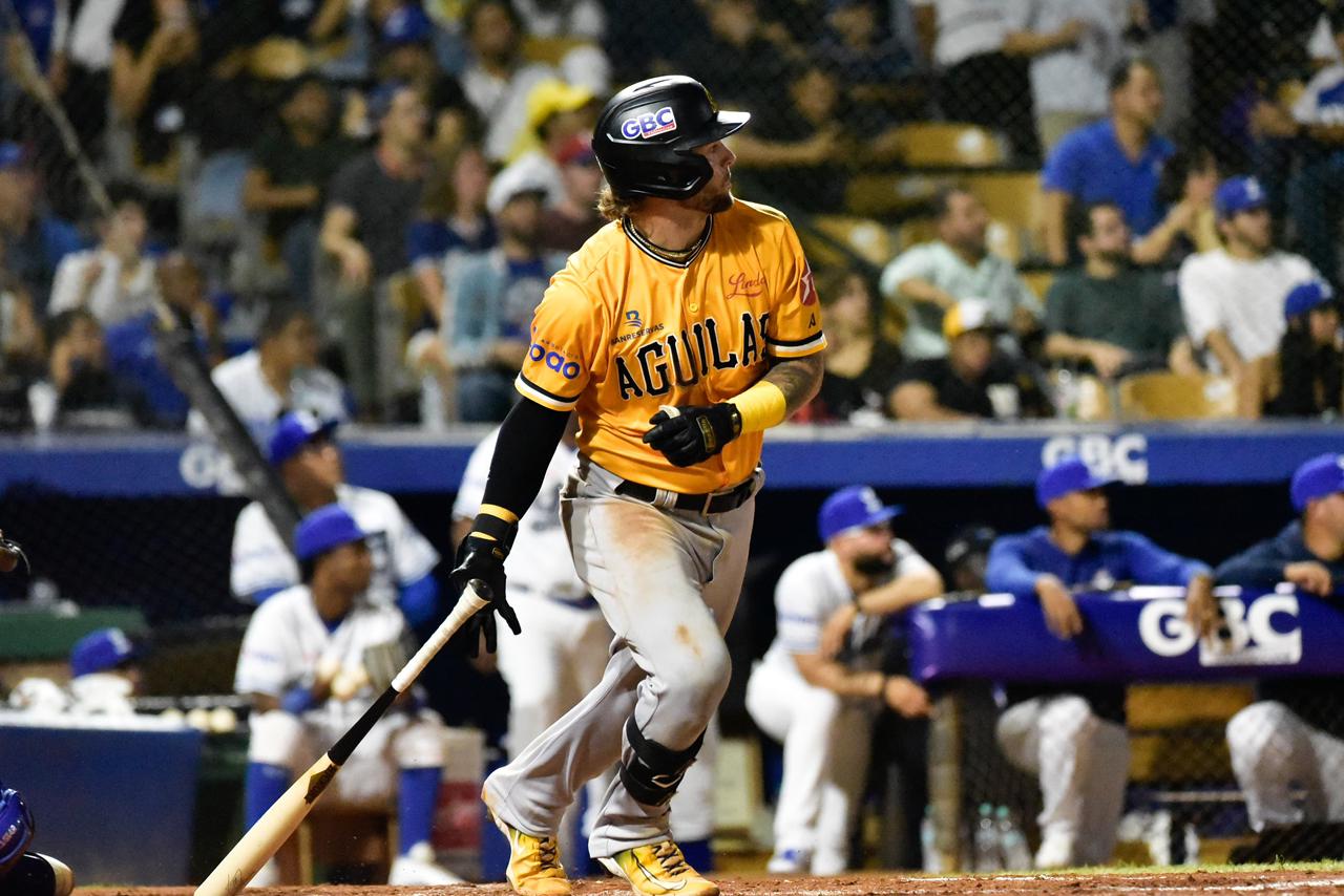 Águilas blanquean a Licey y extienden racha a cinco victorias consecutivas