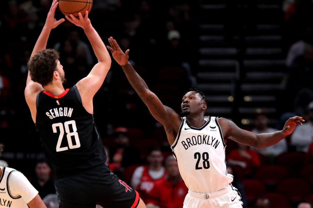 Sengun lidera a los Rockets a victoria contra los Nets