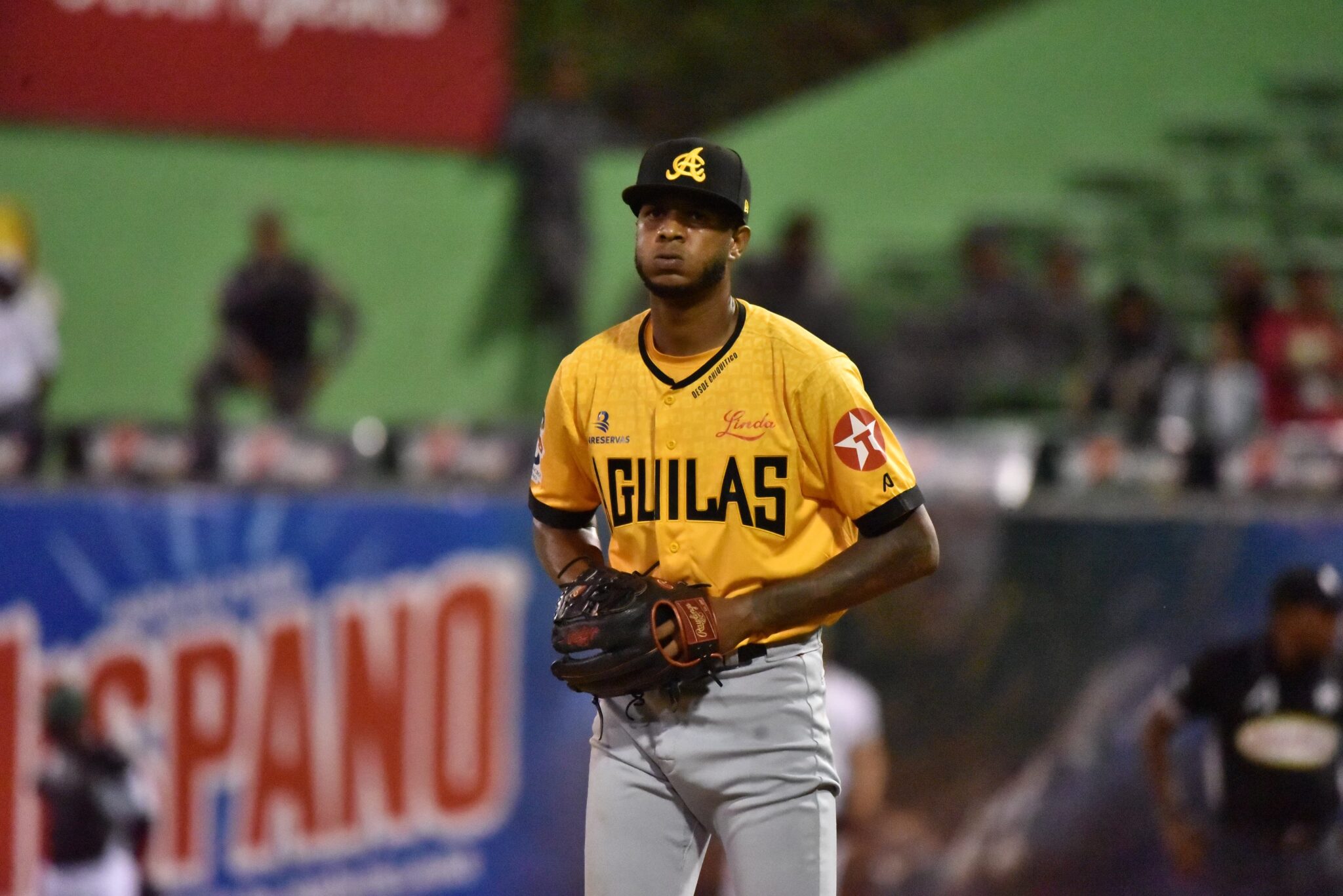 Águilas caen anoche ante Estrellas en el Tételo Vargas