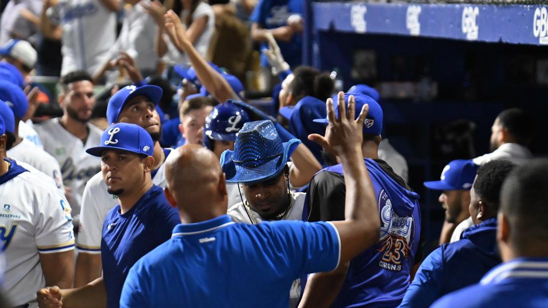 Domingo Leyba brilla en triunfo de Tigres