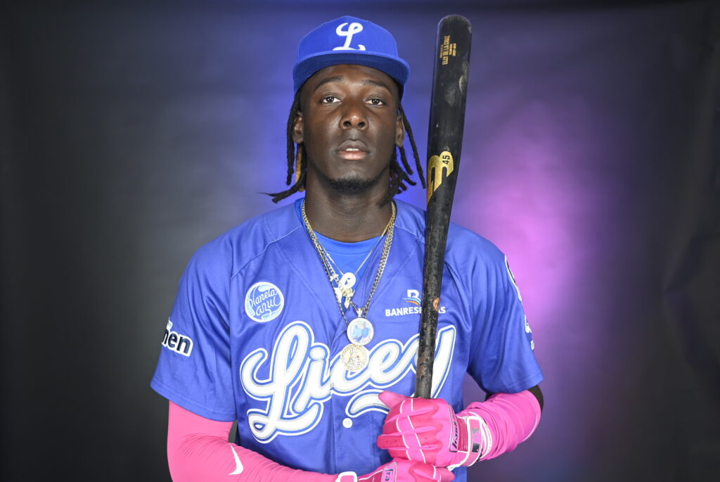 Licey felicita jugadores en roster de 40 en Las Mayores