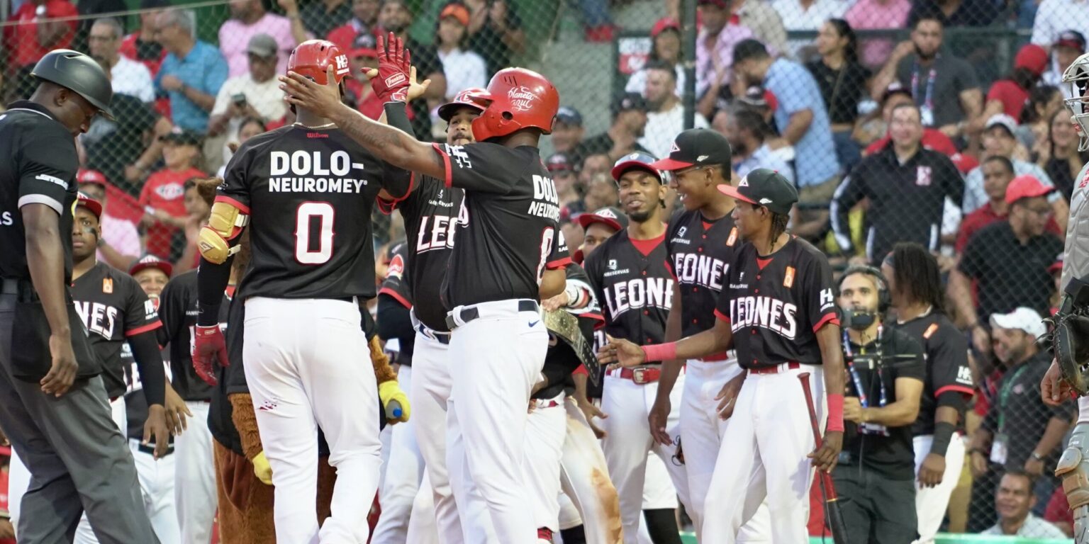 Con blanqueada frente a Águilas, Leones solos en segunda posición