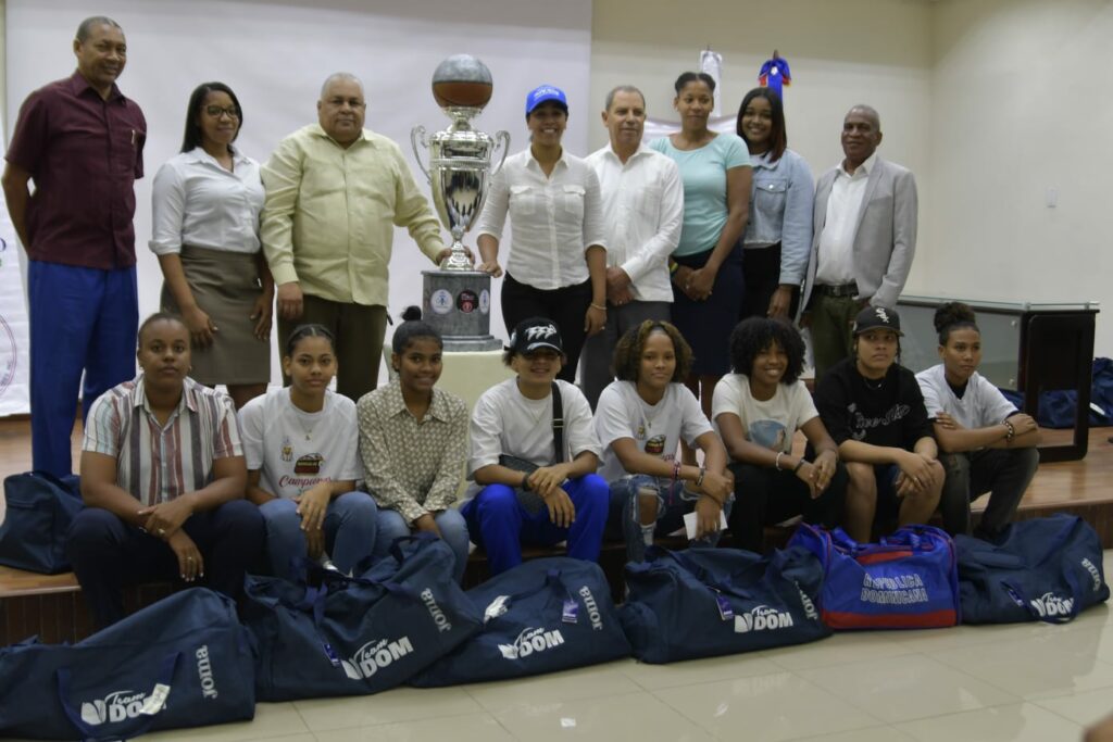 Fedoclubes premia a las jugadoras más destacadas torneo basket