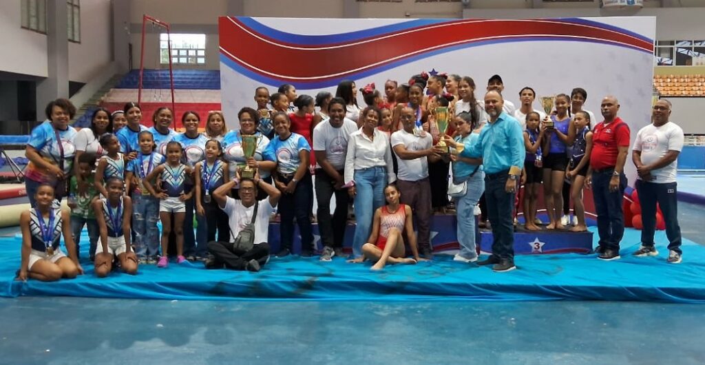 San Francisco de Macorías obtiene primer lugar en Campeonato Nacional de Gimnasia