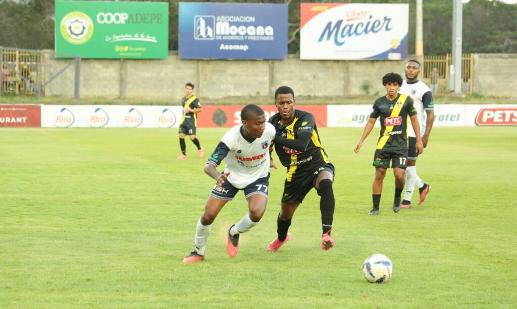 Salcedo FC se impone ante Moca FC en la Copa LDF 2025