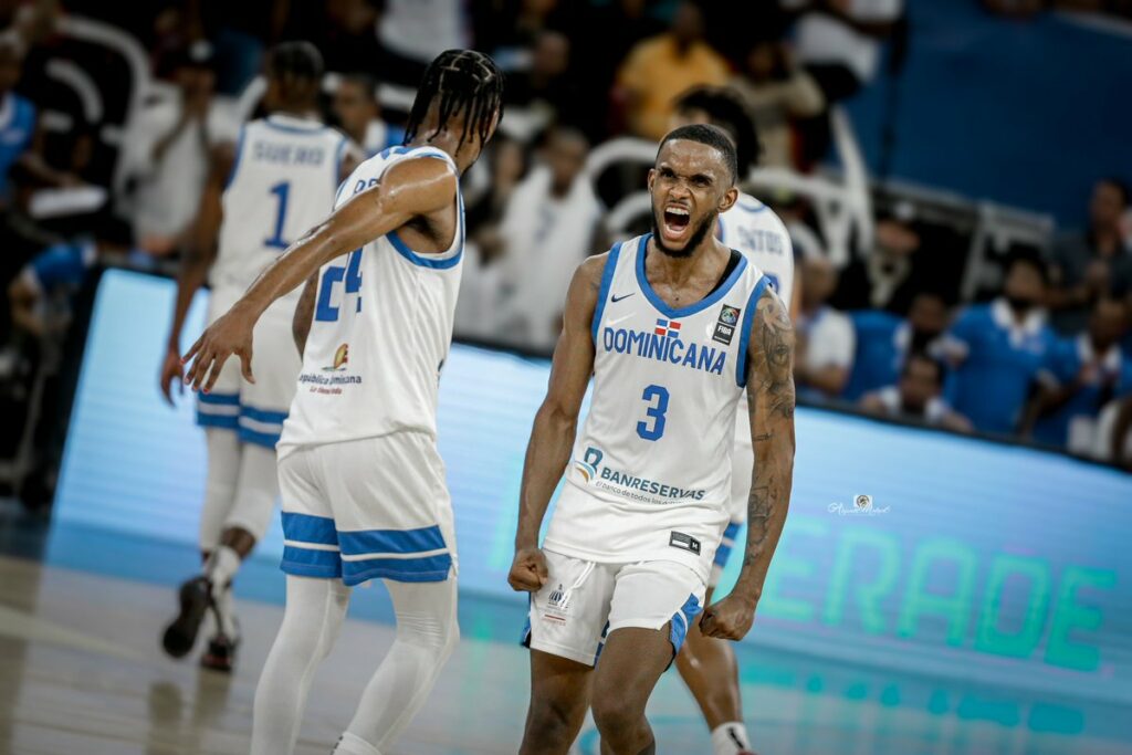 Jean Montero se pone la capa ante México y Dominicana vence 84-70