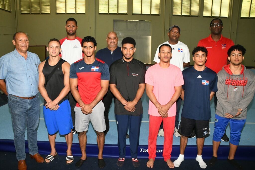 Gimnasia y balonmano se preparan para JJCC El Salvador 2023