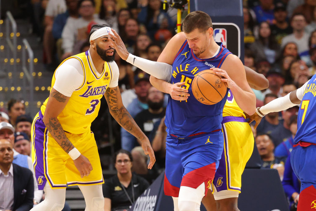 Jokic y Denver demostraron porqué son campeones y vencieron a Lakers en su debut
