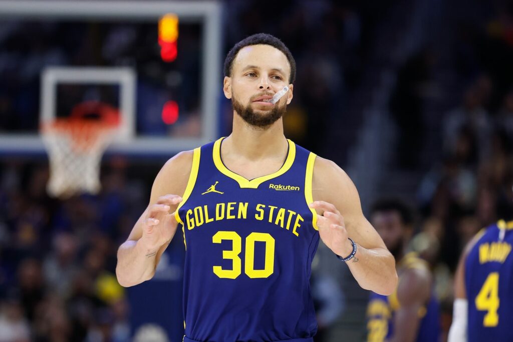 Stephen Curry es galardonado como el jugador más clutch de la liga