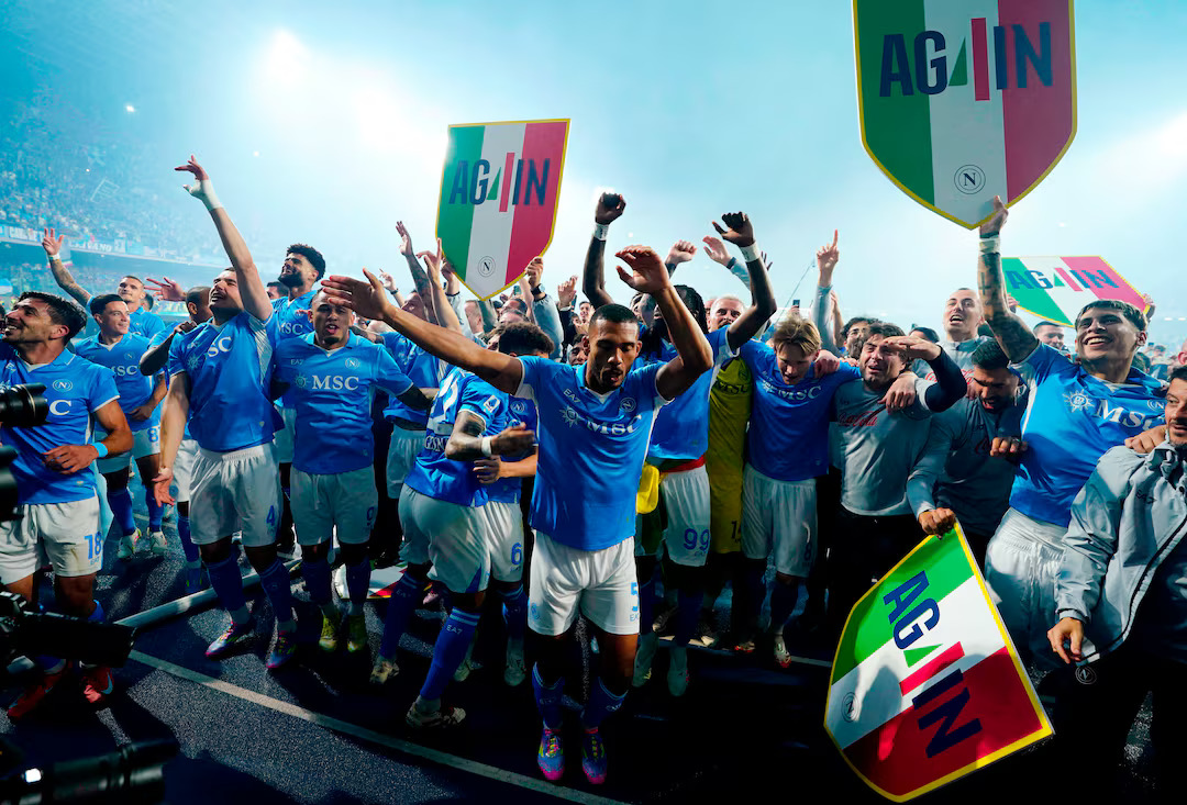 Napoli se consagra campeón de la Serie A por segunda vez en tres años