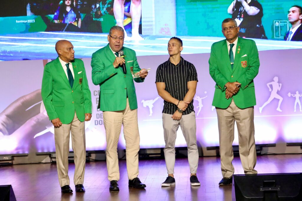 Pabellón de la Fama del Deporte Dominicano reconoce a Audrys Nin y la Clase 2023