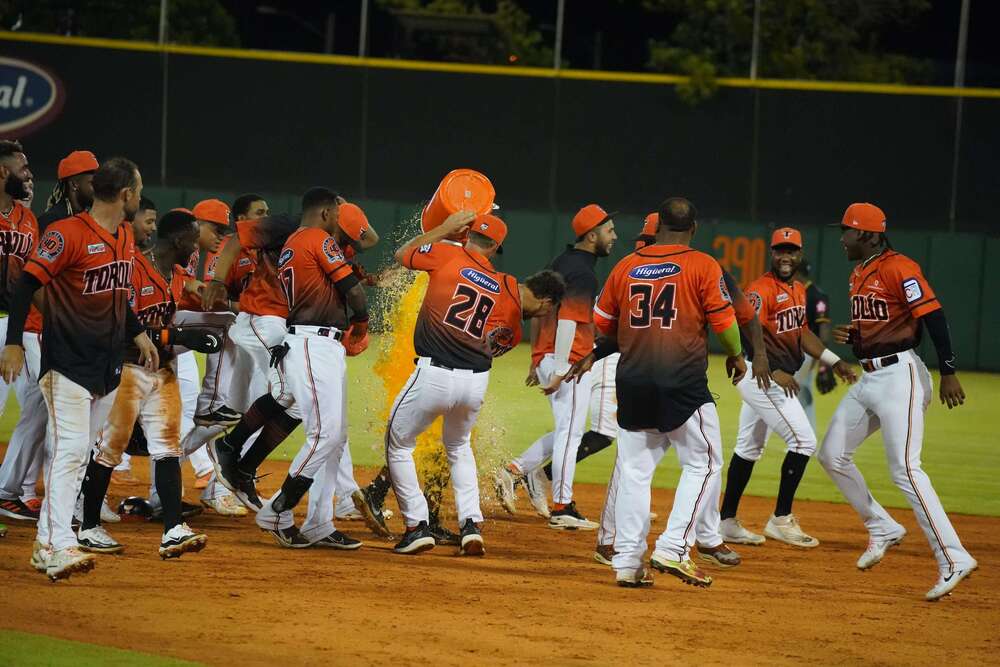 Toros dejan en el terreno a las Águilas y obtienen primer triunfo de la temporada