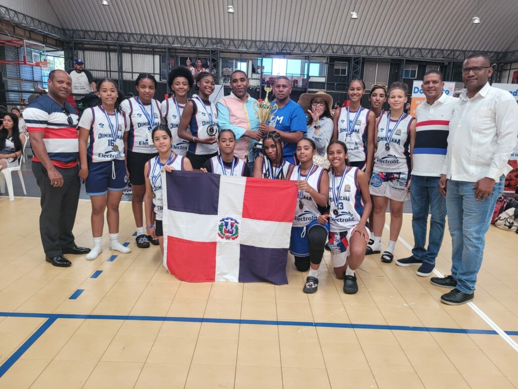 Indias club San Vicente se consagran campeones en torneo internacional de basket sub16