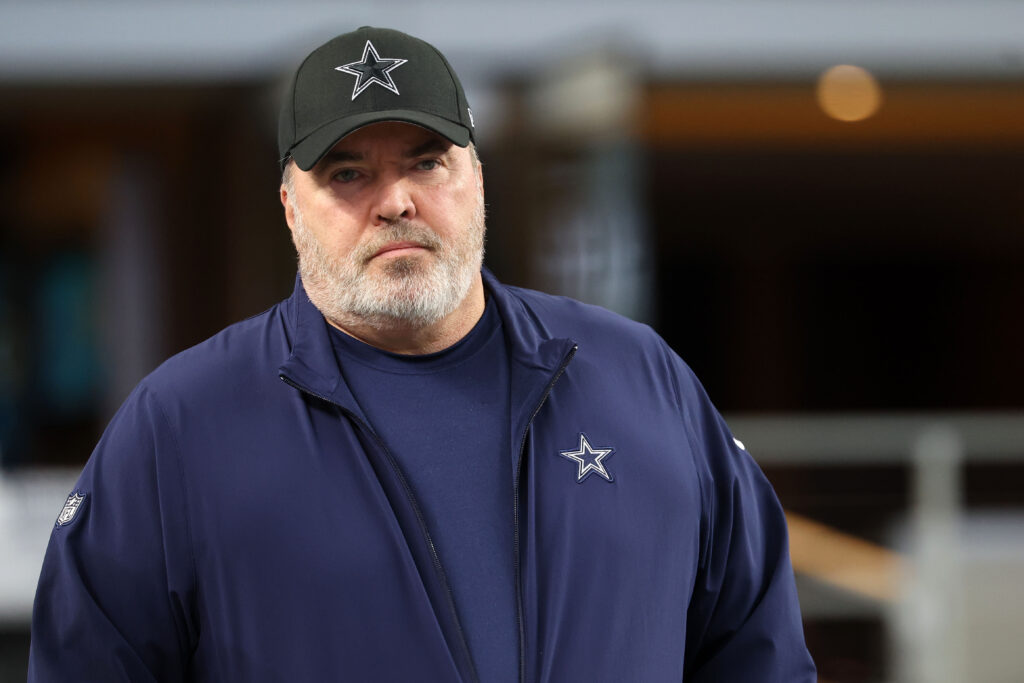 Mike McCarthy seguirá como entrenador en jefe de los Cowboys