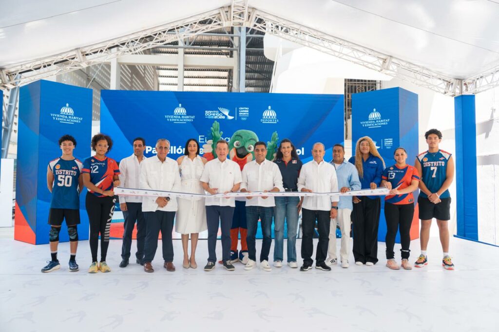 Inauguran moderno pabellón de práctica de voleibol en el Centro Olímpico con capacidad para 1,200 personas