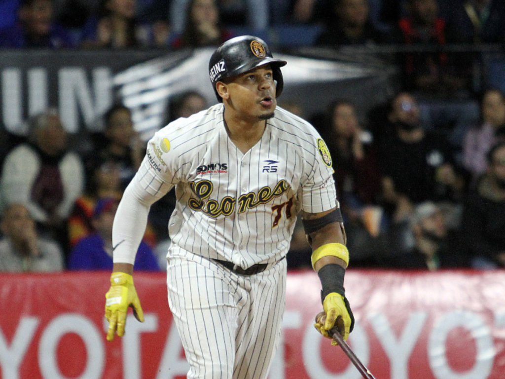 Isaías Tejeda arriva a los 200 hits en Venezuela