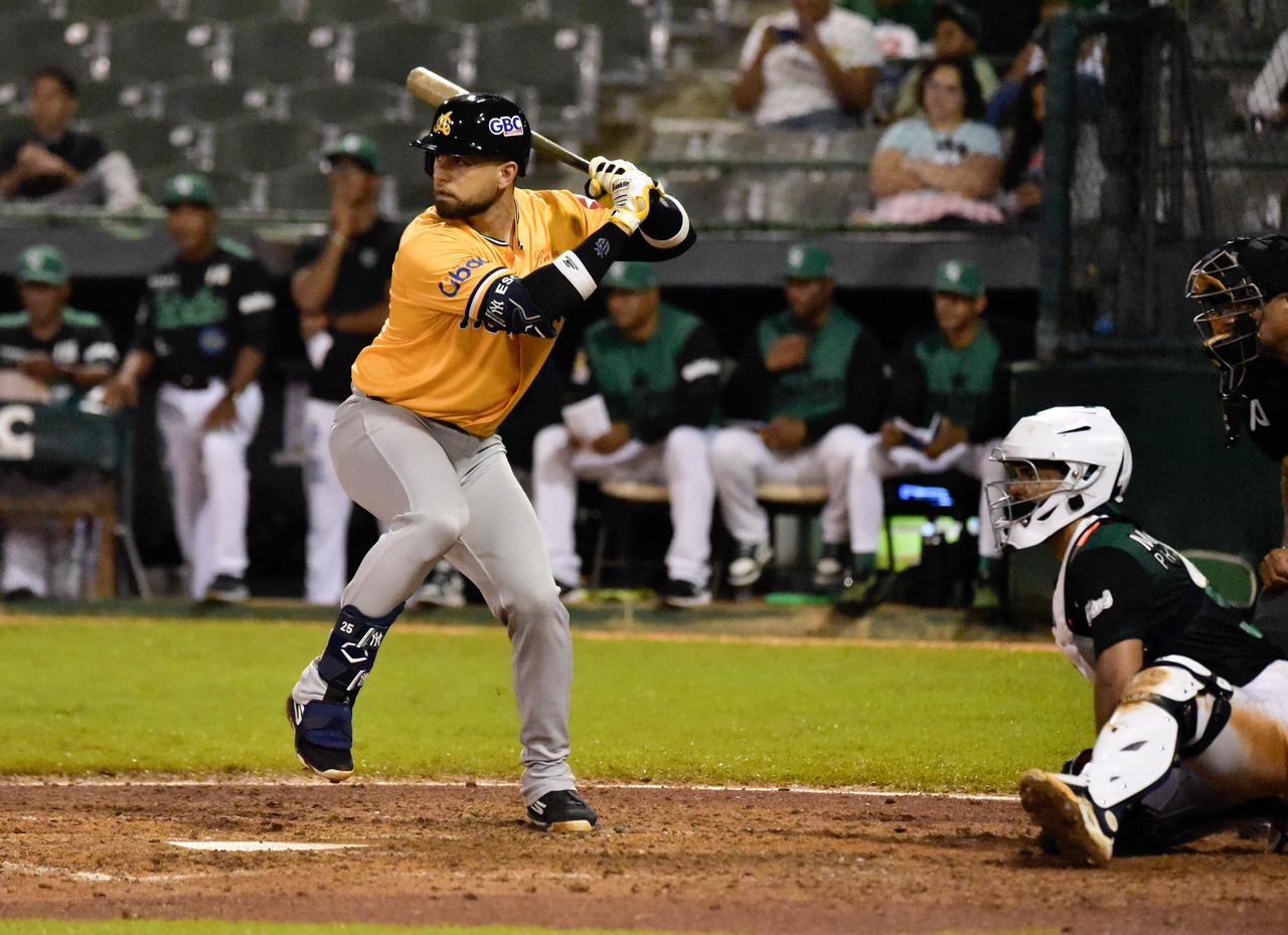 Aguilas Cibaeñas remontan ante Estrellas Orientales en el Tetelo