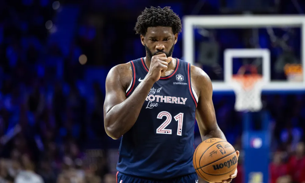 Joel Embiid extiende racha de partidos con 30+ puntos y 10+ rebotes