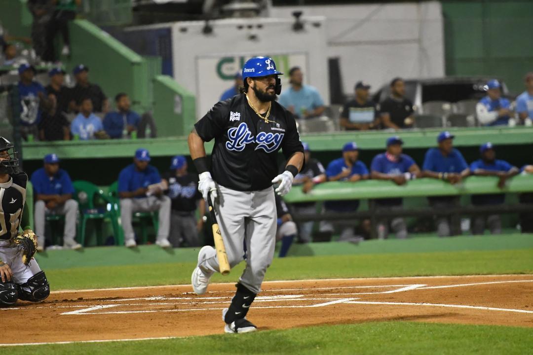 Tigres del Licey vencen a Estrellas y se posicionan en el tercer lugar