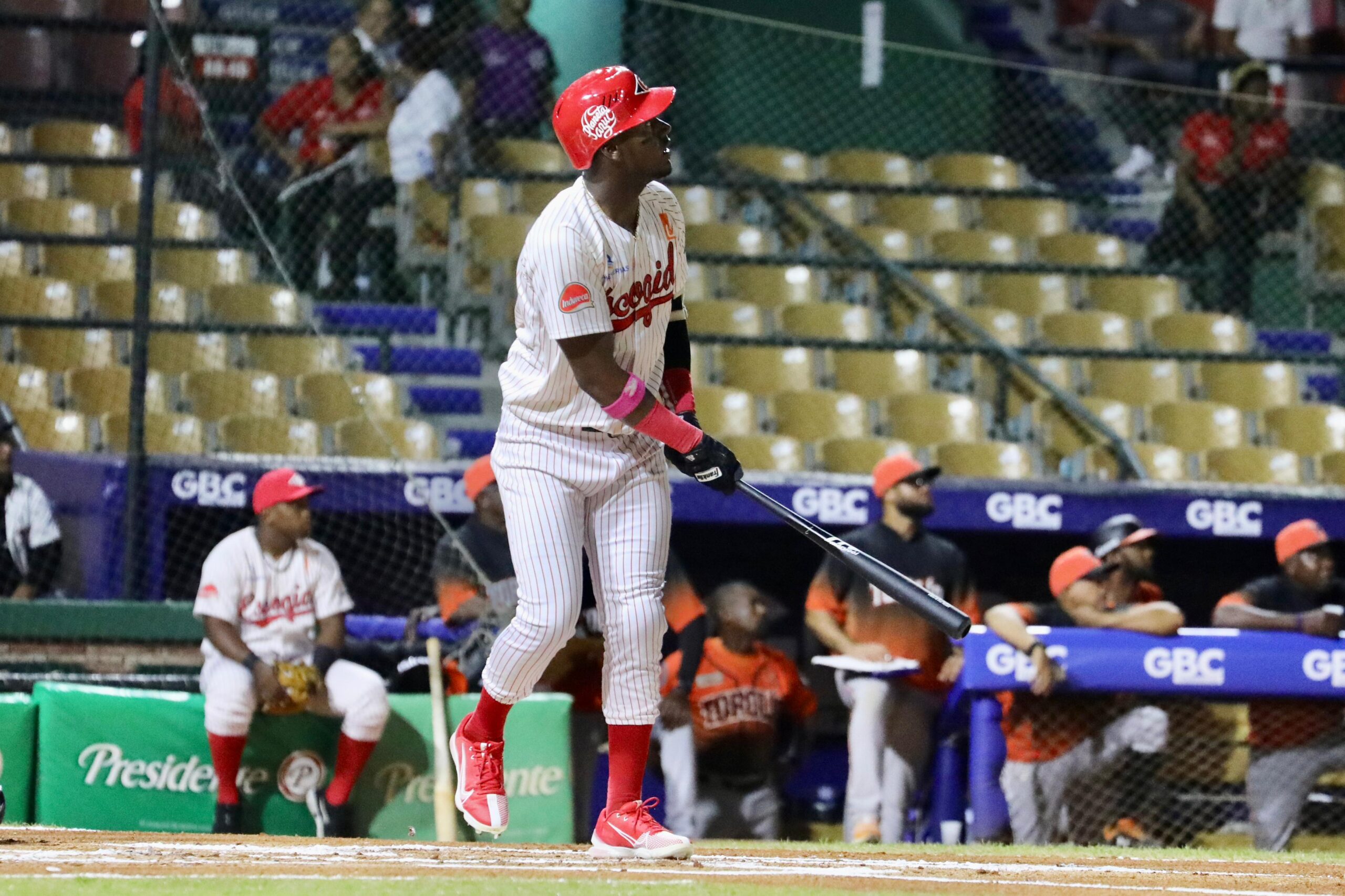Junior Lake establece récord en LIDOM