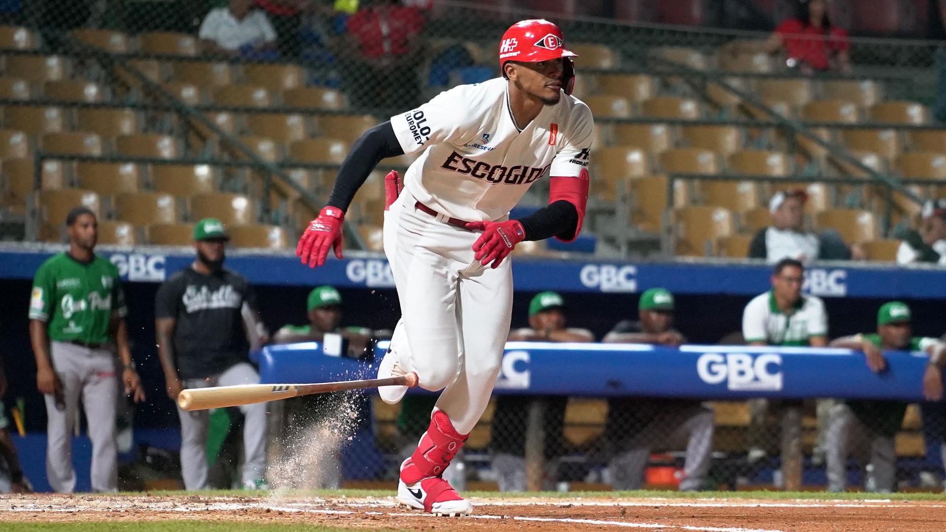 Leones dejan en el terreno a las Estrellas