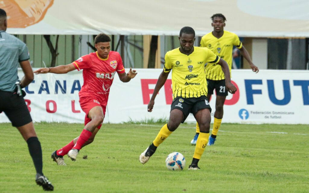 Cibao FC vence Pantoja y se afianza en la cima