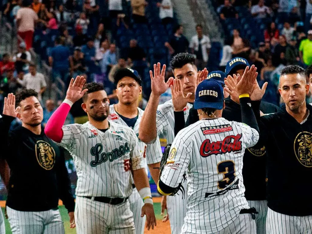 Leones suben a la primera posición en Venezuela