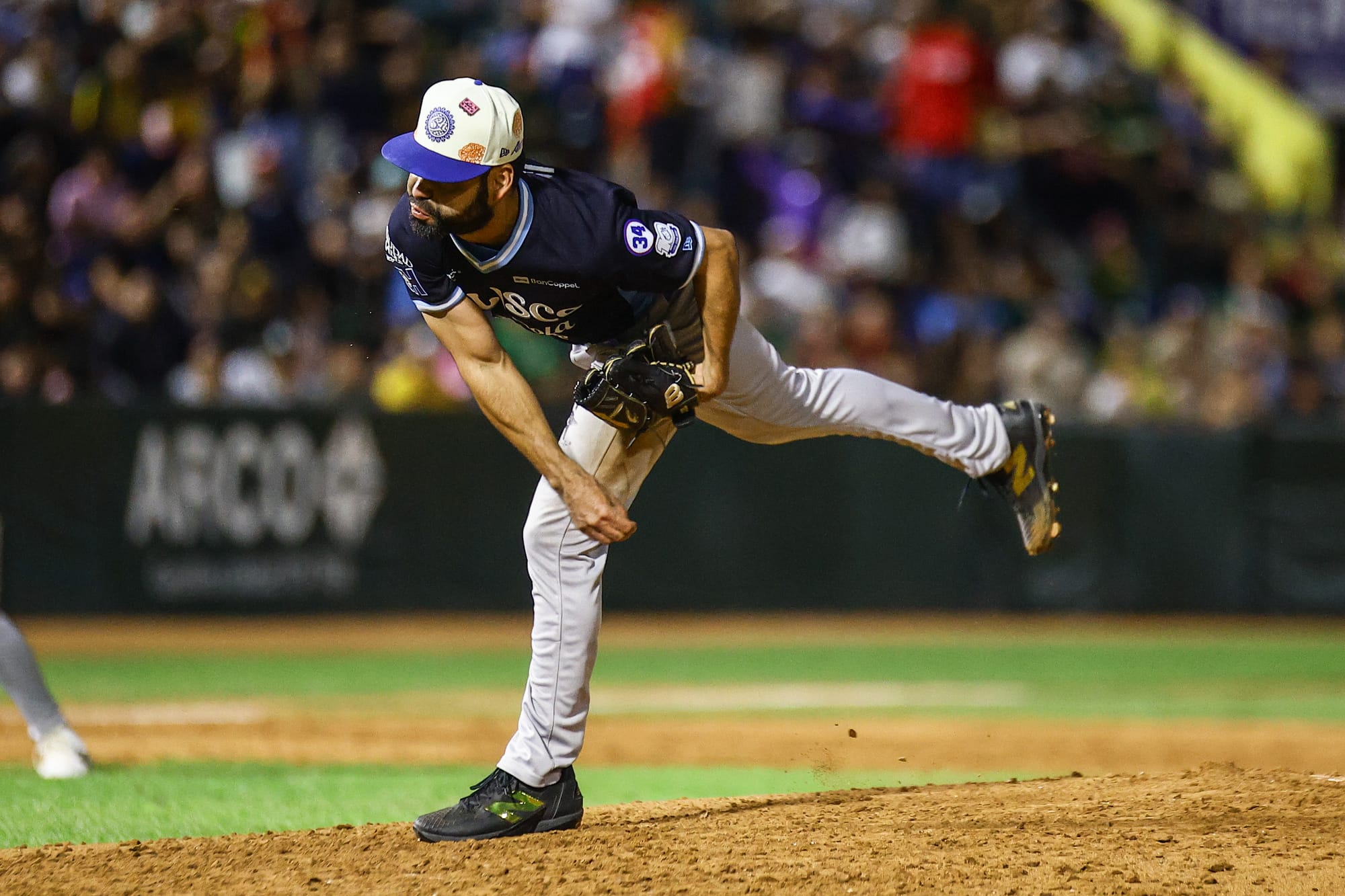 Charros blanquean a los Cañeros