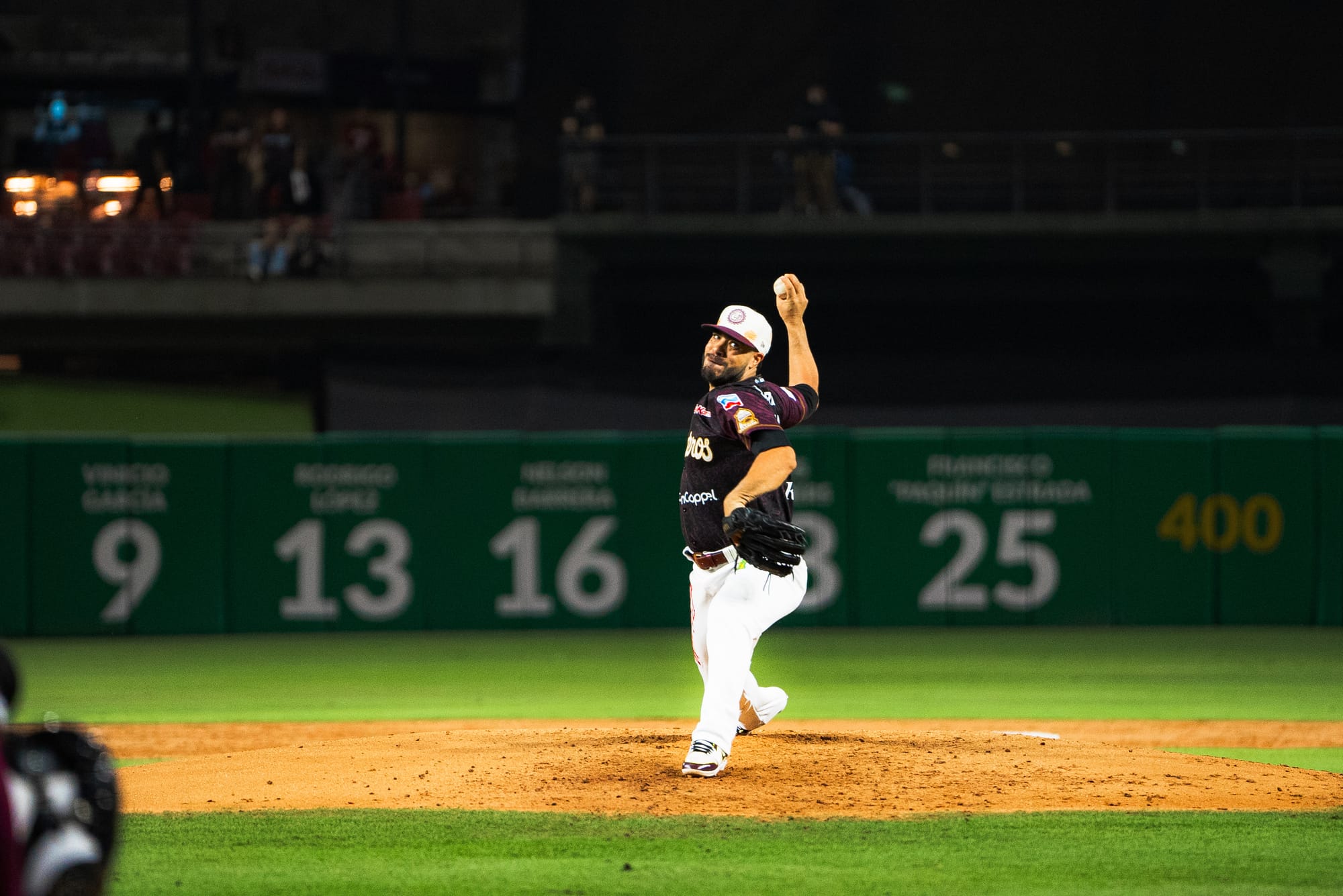 Tomateros blanquean a Naranjeros