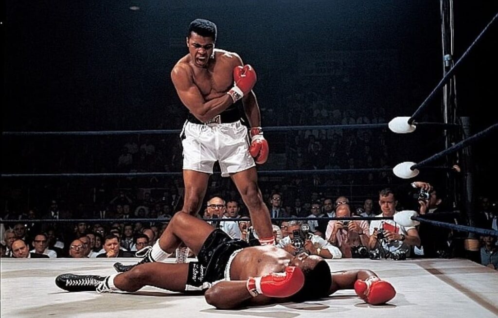 Muhammad Ali: La Grandeza Inmortal en el Cuadrilátero del Boxeo