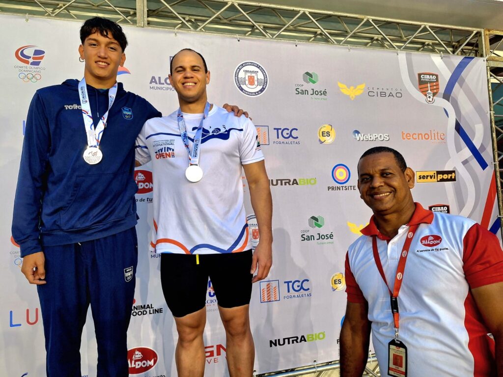 Josué Domínguez, rey en 50 pechos en X RD Swim Open