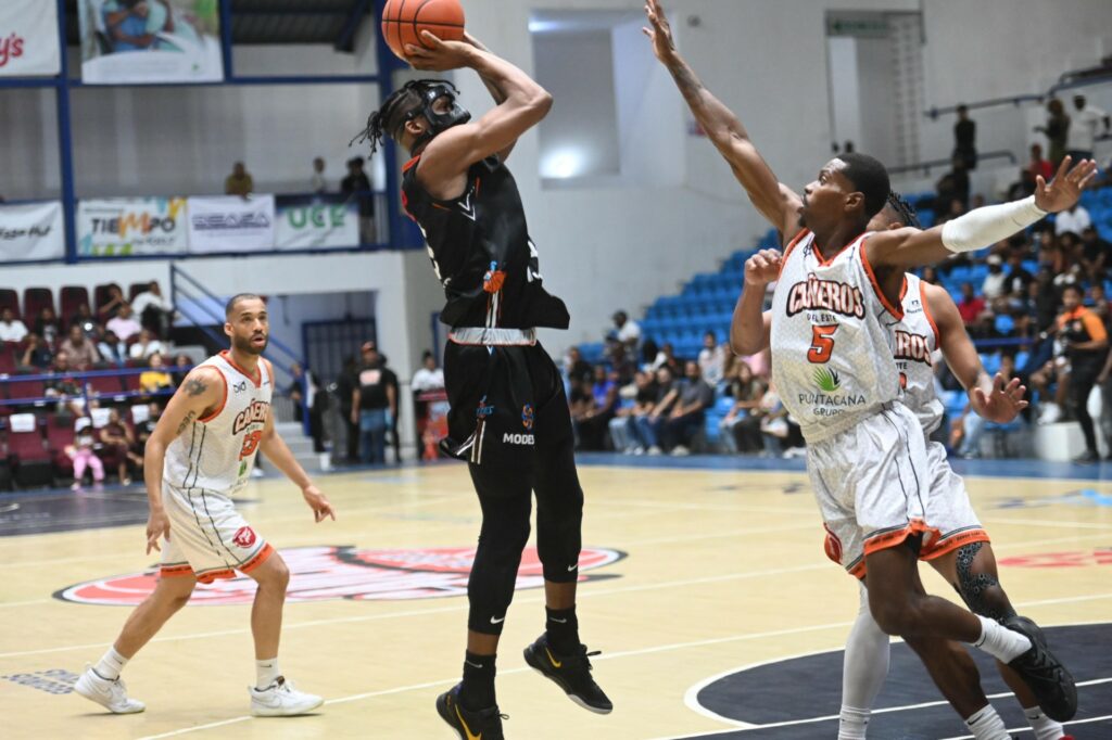 Jassel Pérez es seleccionado como jugador de la semana LNB