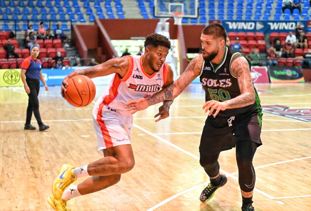 Indios defiende su casa y logran triunfo sobre Soles