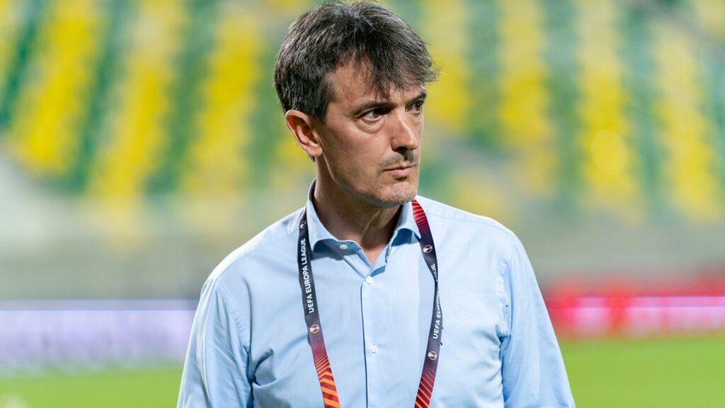 El Villarreal destituye a Pacheta y se queda sin técnico por segunda vez en la temporada