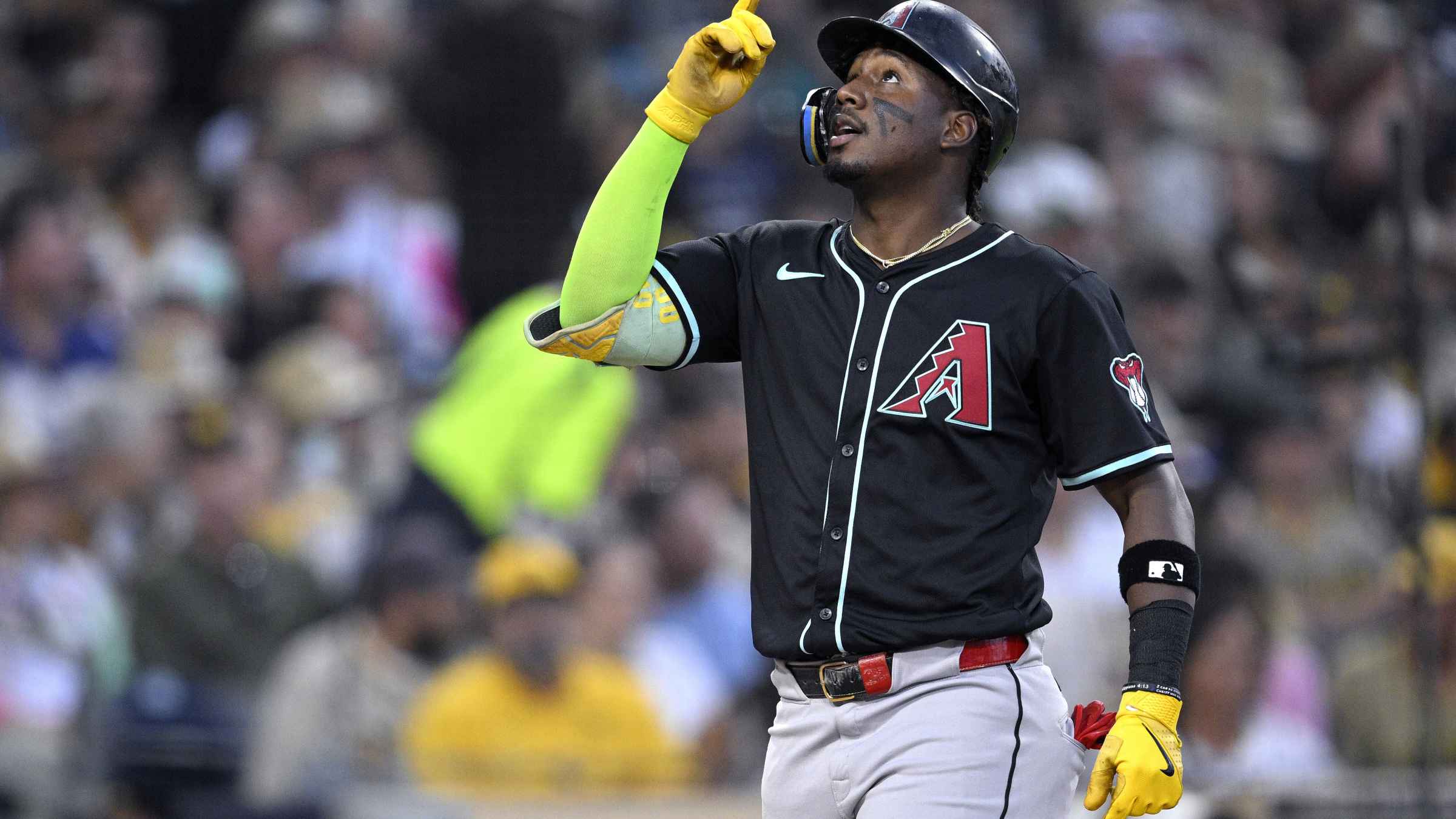 Perdomo conecta grand slam en victoria de Diamonbacks sobre Padres