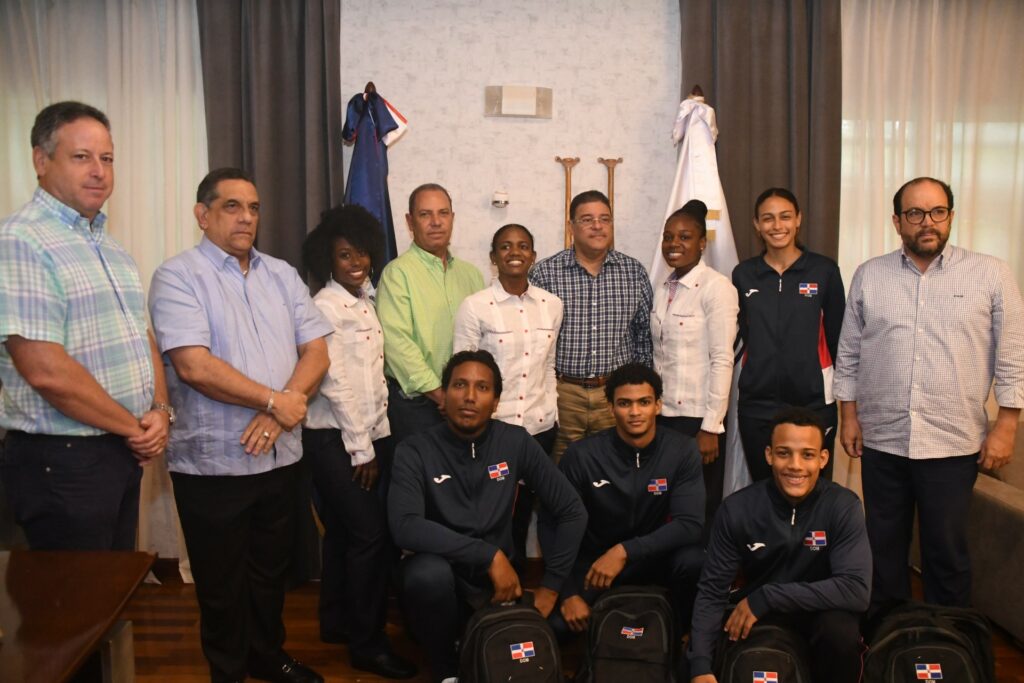Miderec deposita fondos incentivos medallistas Panam Chile