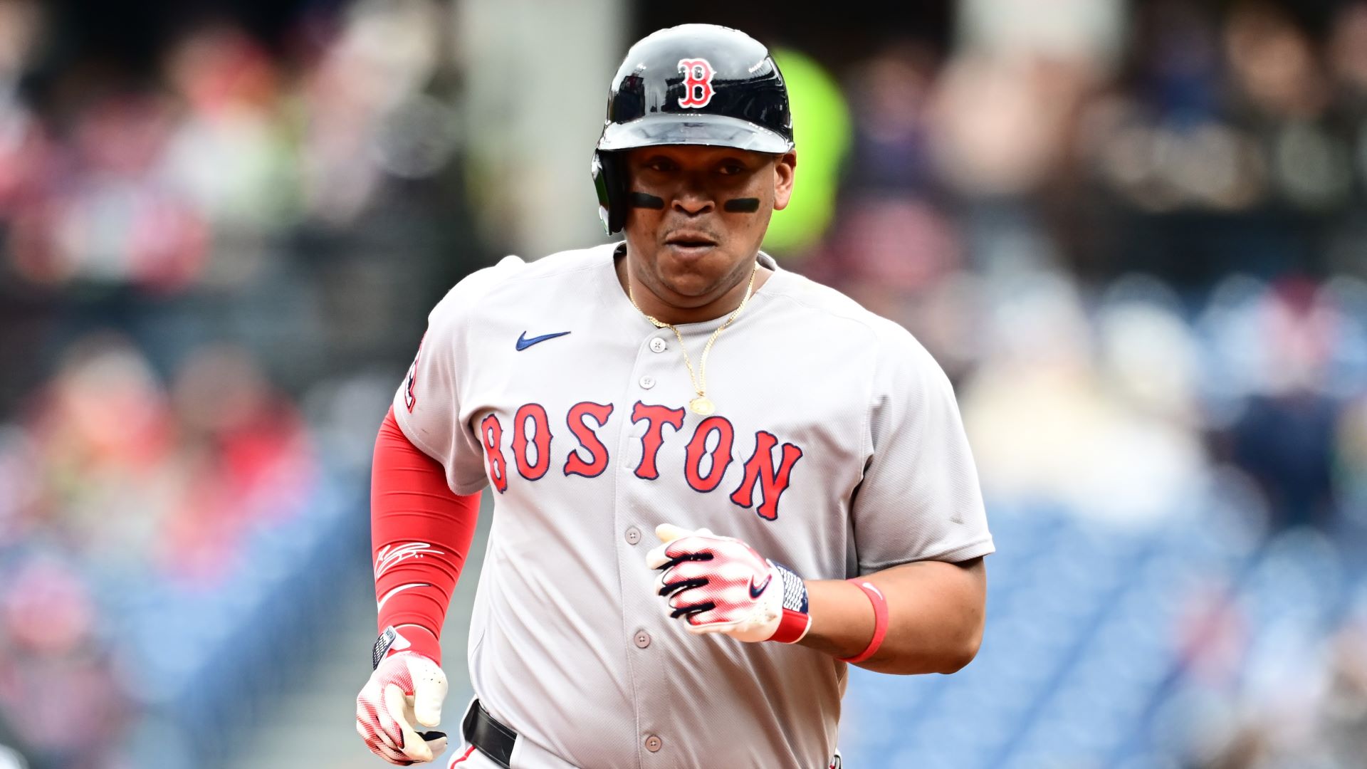 Devers se niega a jugar primera base y manda mensaje a la gerencia de los Red Sox