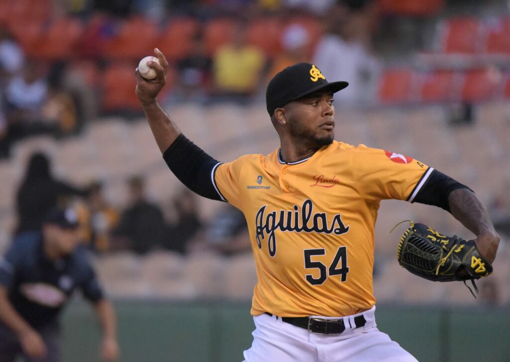 Águilas Cibaeñas vence a Toros por paliza y obtienen primera victoria de la temporada