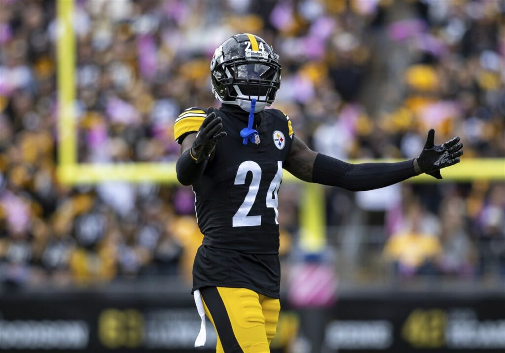 Joey Porter Jr., solicitó defender a DeAndre Hopkins durante la victoria de la Semana 9 sobre los Titans