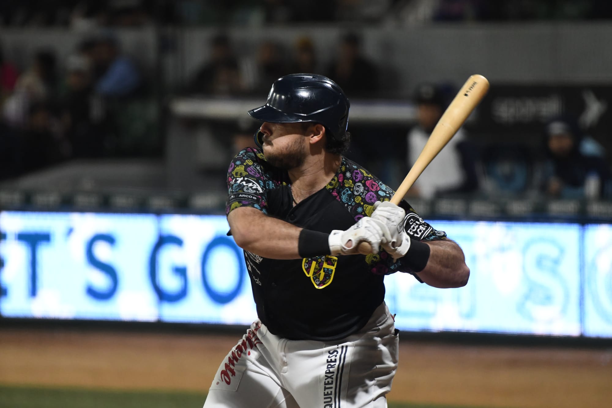 Algodoneros vencen a Yaquis en entradas extras