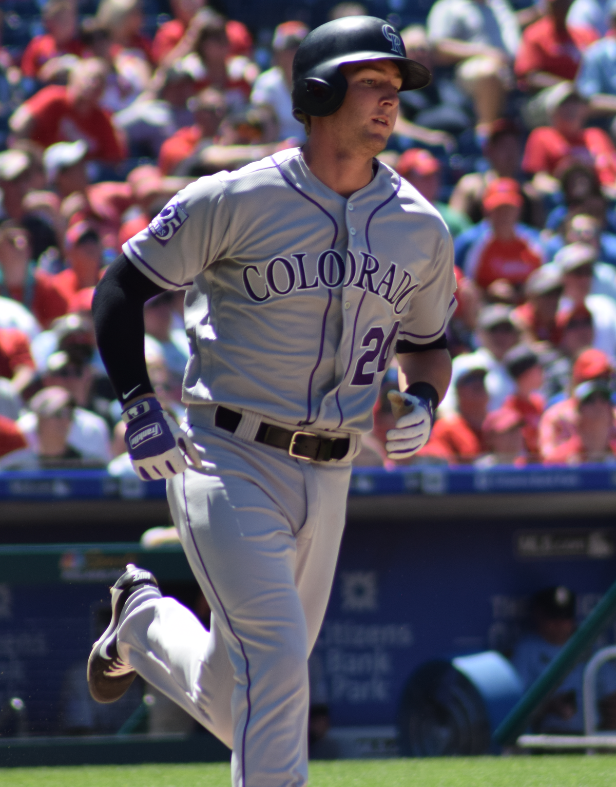 Rockies frenan a Yankees con sólida actuación de Gordon y McMahon