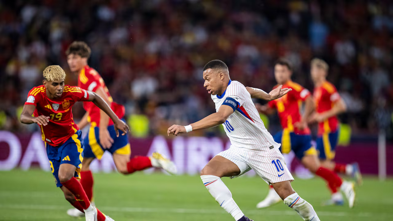 Yamal brilla en el medio del debate por el Balón de Oro, España avanza a la final de la Liga de Naciones