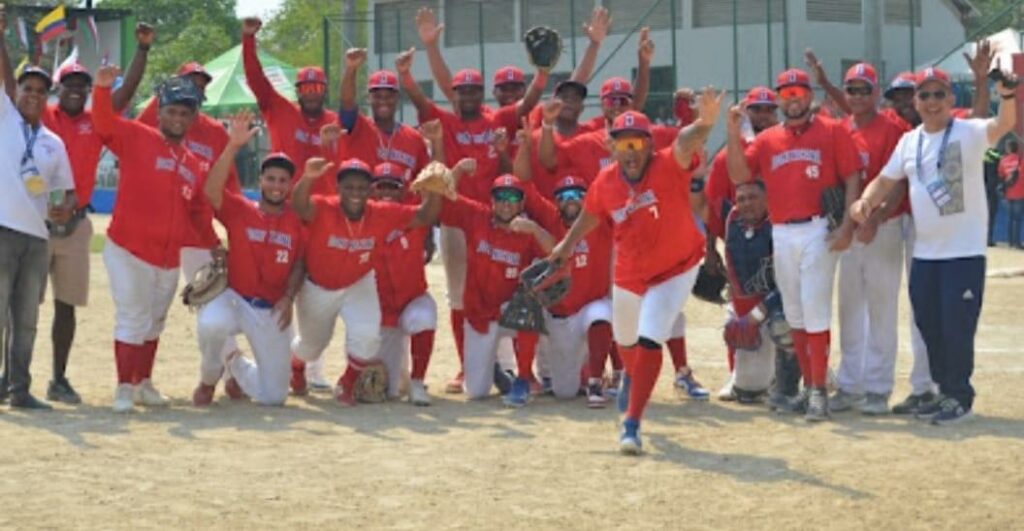 RD vence a Guatemala y clasifica Campeonato Mundial de softbol