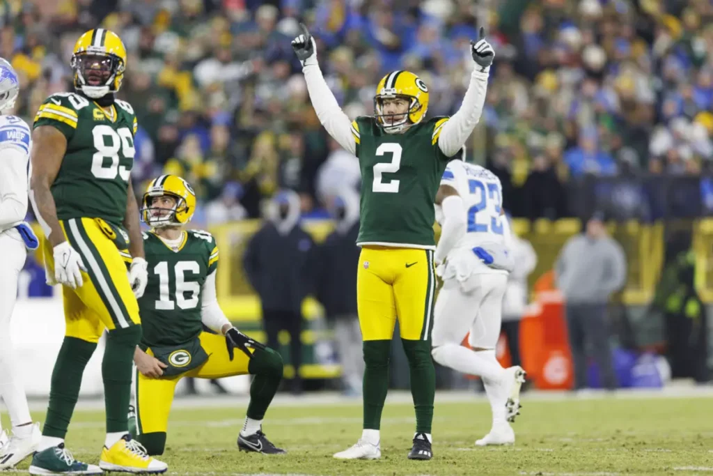 Los Rams firman al pateador de los Packers, Mason Crosby