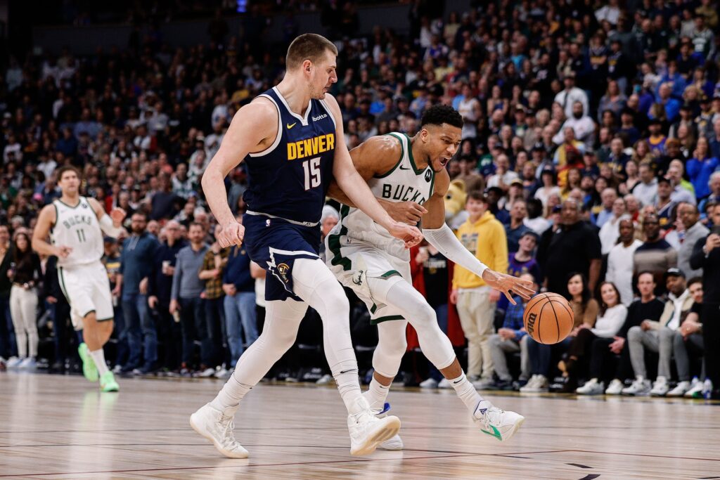 Giannis brilla frente a los Nuggets de Jokic y los Bucks otorgan paliza en victoria