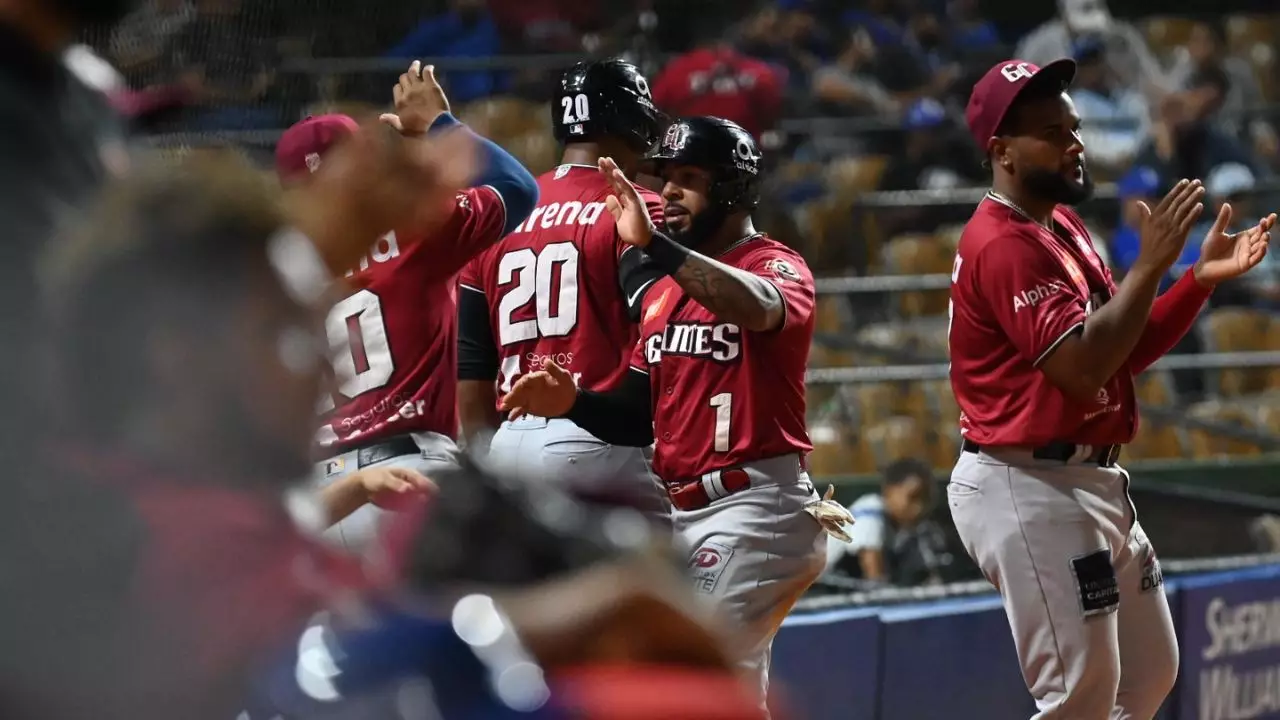 Gigantes ganan sexto partido en línea
