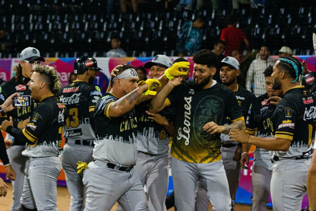 Caracas tuvo un gran noveno inning y venció a Margarita
